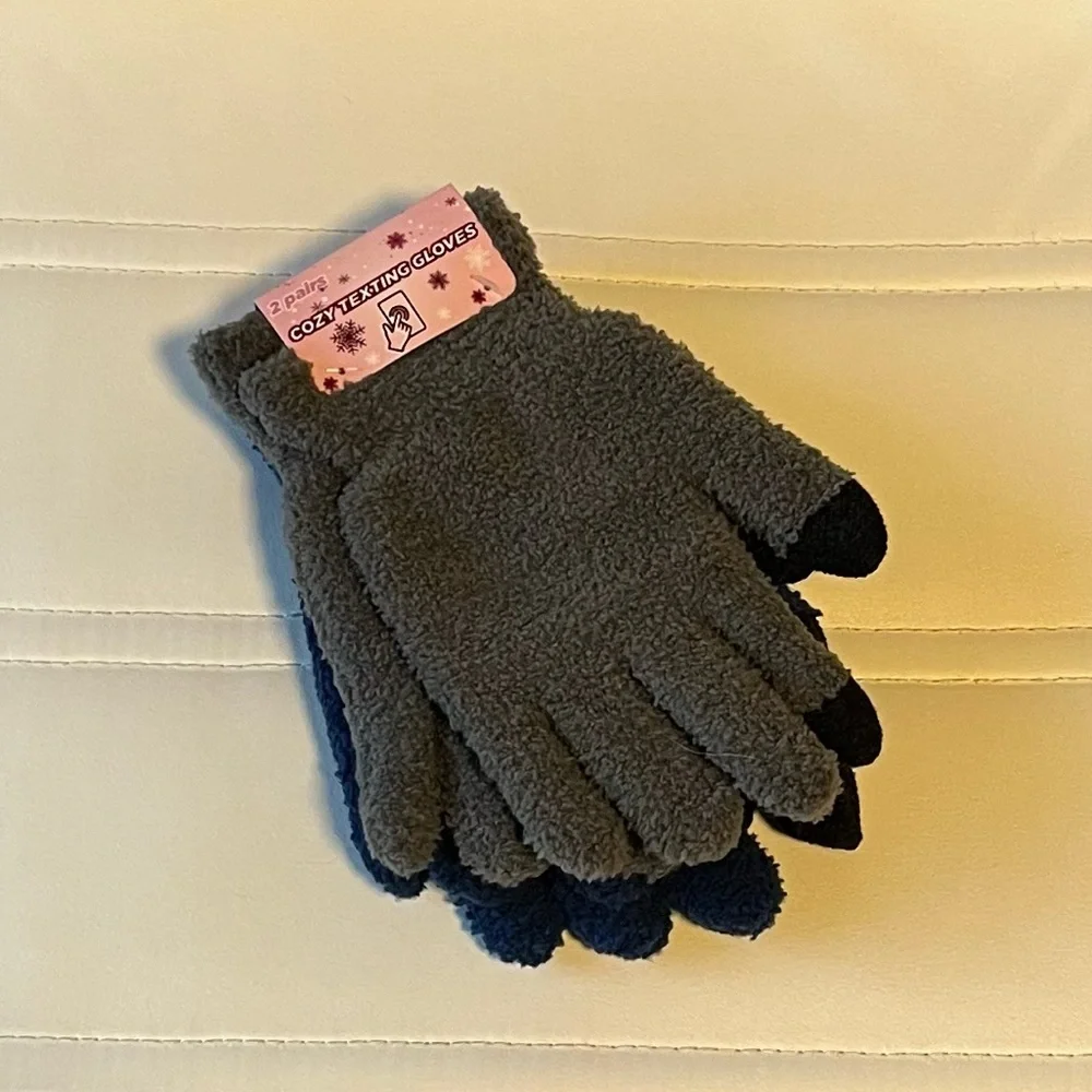 Cozy & Soft Navy Blue and Gray Texting Gloves 2 Pack